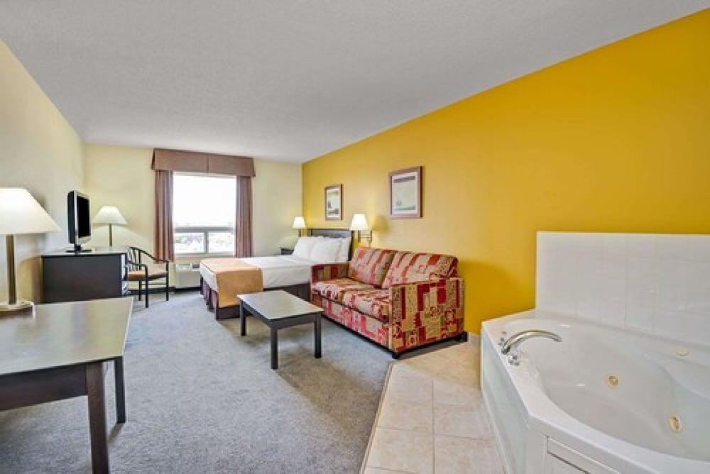 ซูเปอร์ 8 บาย วินด์แฮม แบร์รี Hotel ภายนอก รูปภาพ