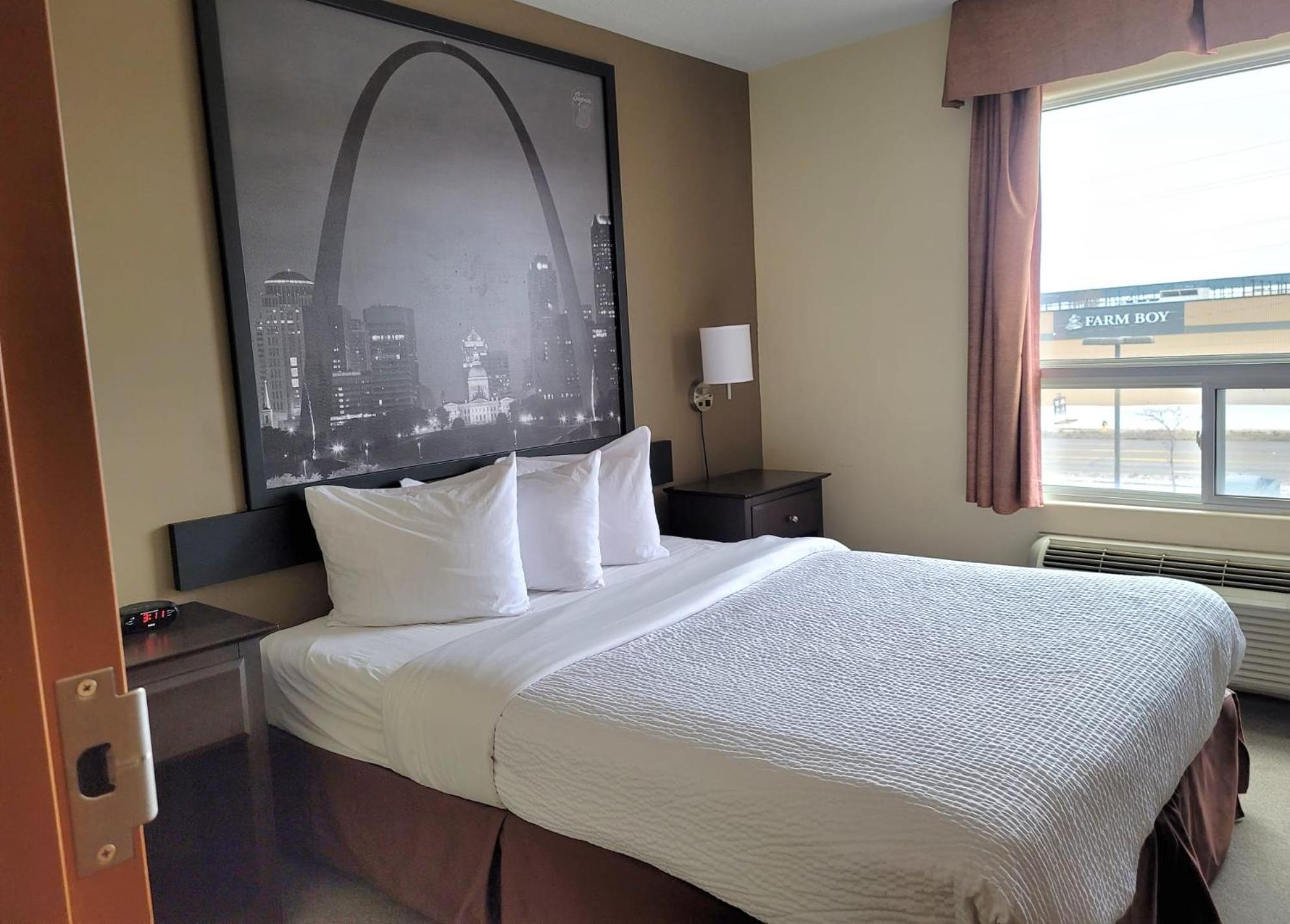ซูเปอร์ 8 บาย วินด์แฮม แบร์รี Hotel ภายนอก รูปภาพ