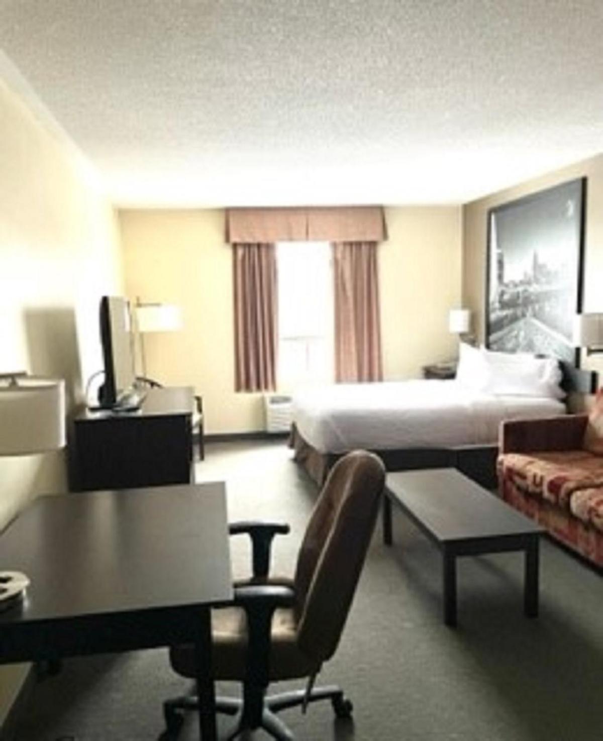 ซูเปอร์ 8 บาย วินด์แฮม แบร์รี Hotel ภายนอก รูปภาพ