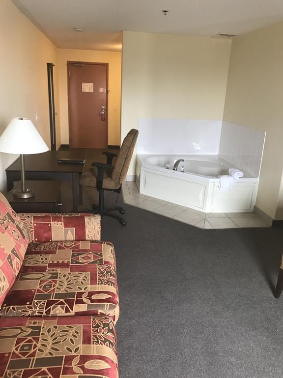 ซูเปอร์ 8 บาย วินด์แฮม แบร์รี Hotel ภายนอก รูปภาพ