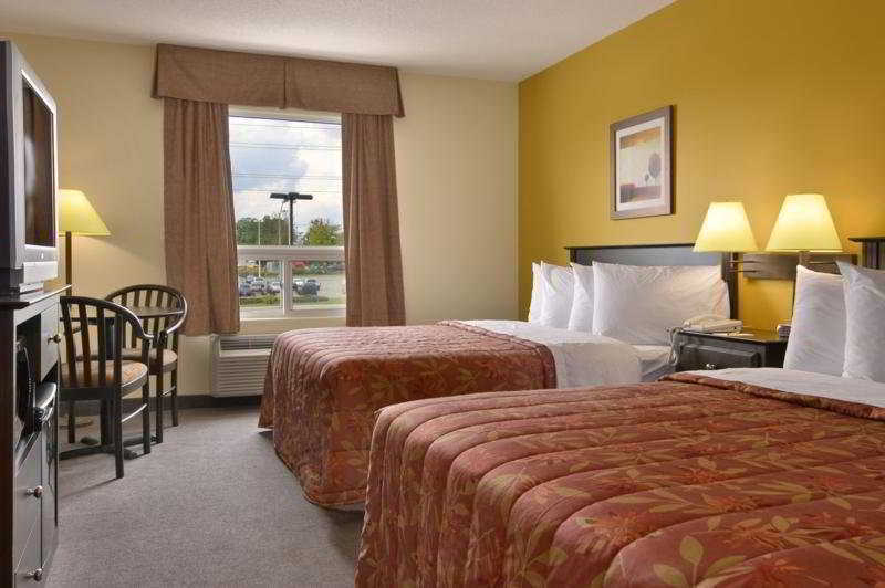 ซูเปอร์ 8 บาย วินด์แฮม แบร์รี Hotel ภายนอก รูปภาพ